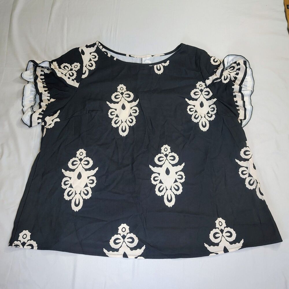 NEW Shein Curve Black Cream Floral Print Blouse Sz 2X Ruffled Sleeves Coastal